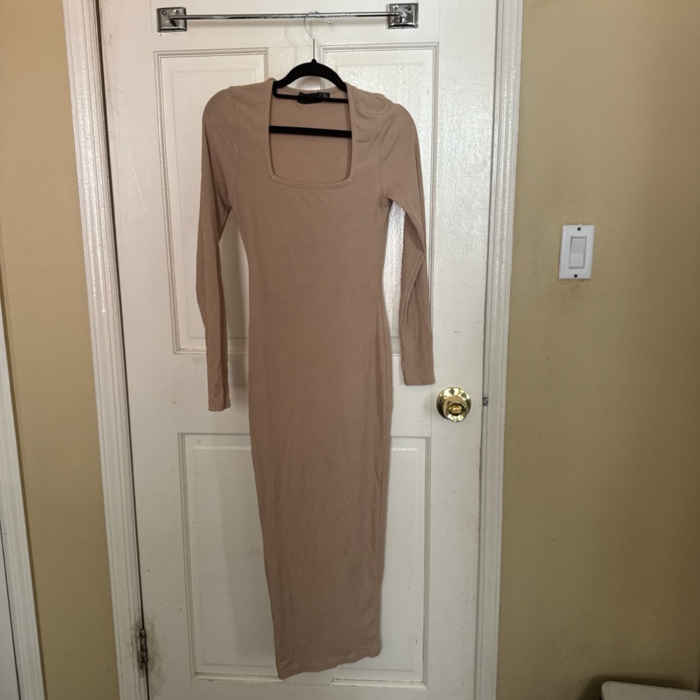 Elegant Tan Long Sleeve Dress